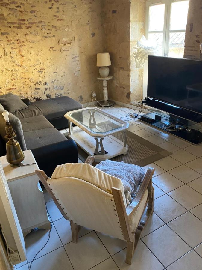 A Deux Pas Apartment Bergerac Exterior foto